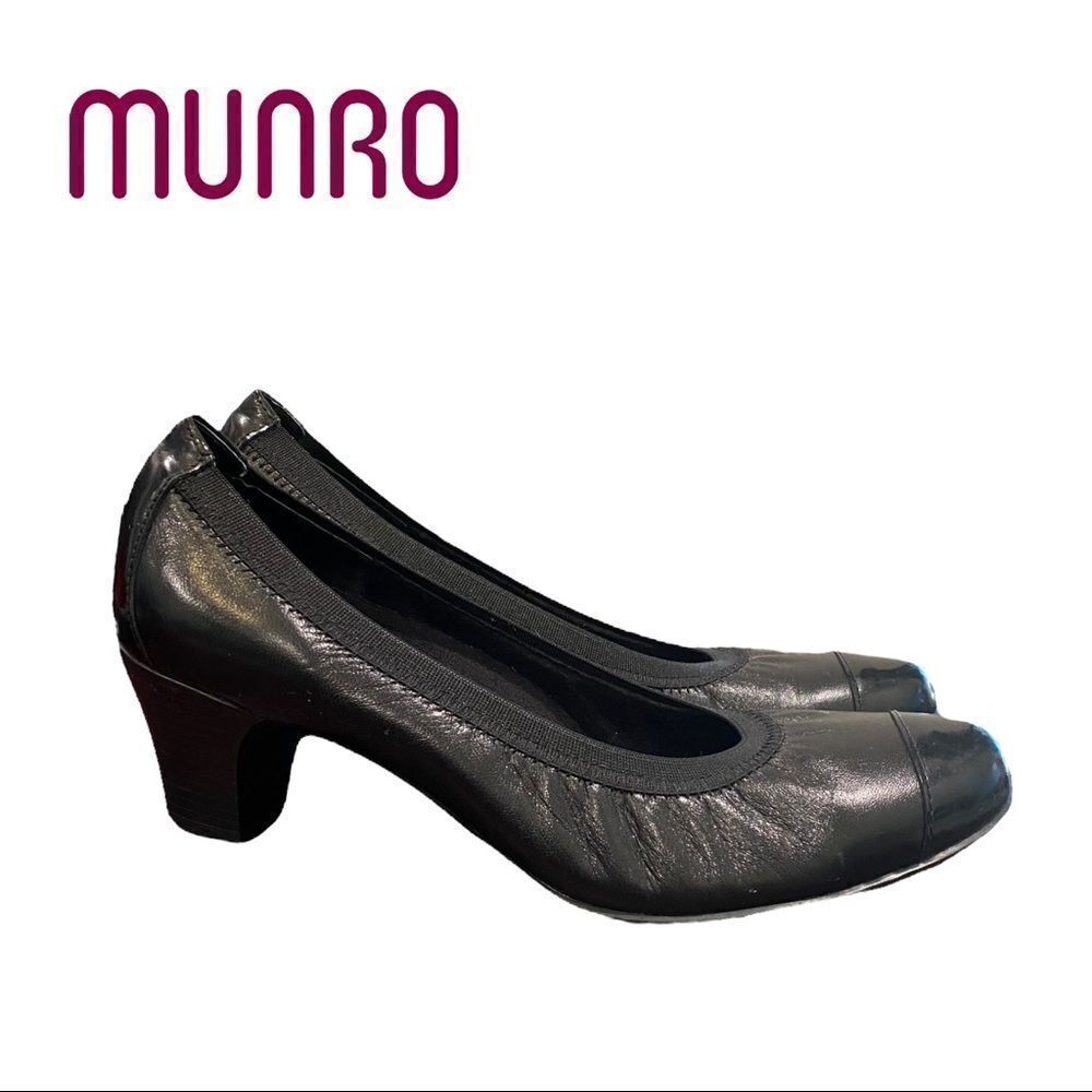 Munro American Women's Black Leather Low Heels 7 7M